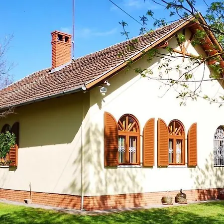 Tobias Tanya Vendeghaz Apartament Hódmezővásárhely
