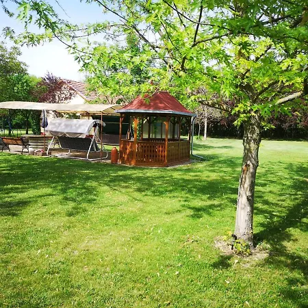 Tobias Tanya Vendeghaz Apartament Hódmezővásárhely